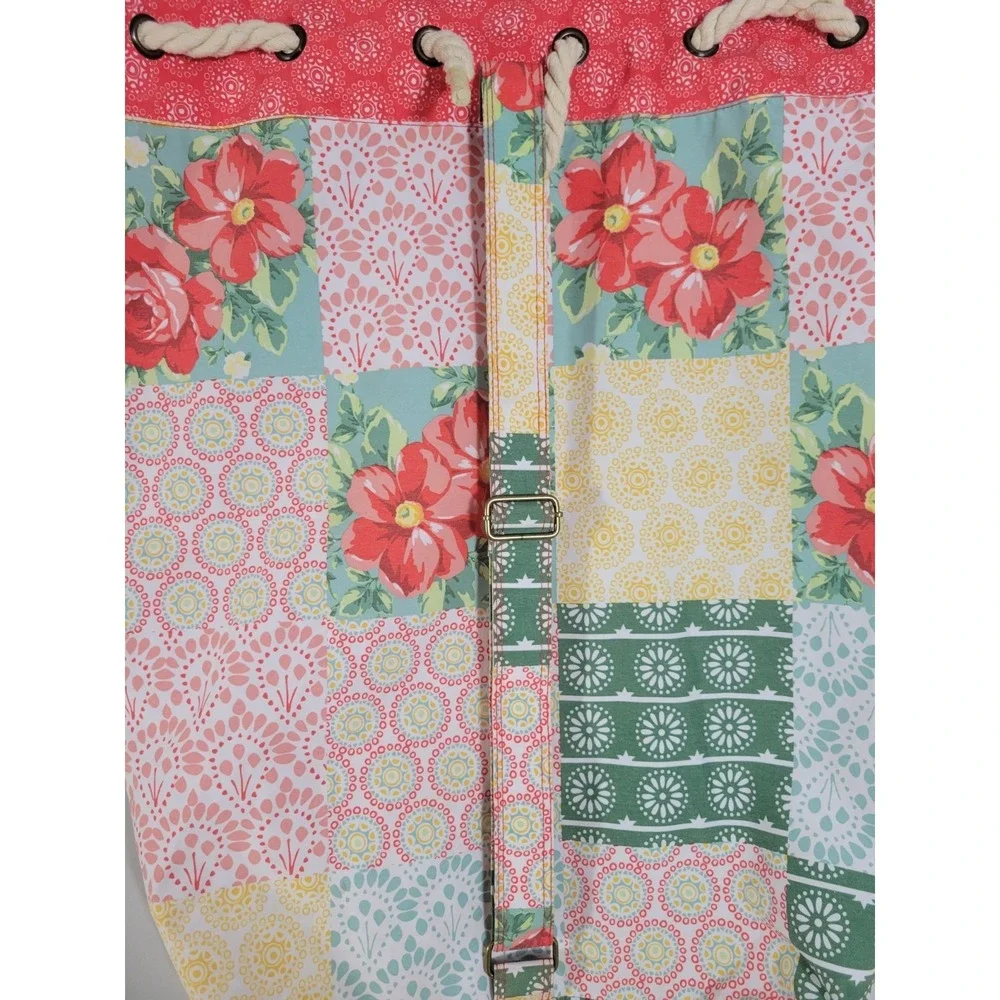 The Pioneer Woman‎  Floral Patchwork Drawstring Laundry  Bag Adjustable Strap